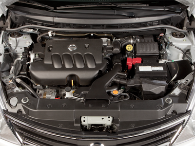 2010 Nissan Versa 1.8 SL