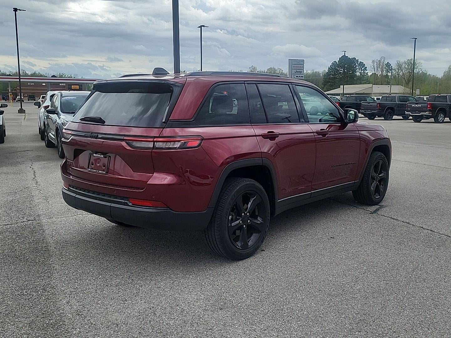 2023 Jeep Grand Cherokee Altitude