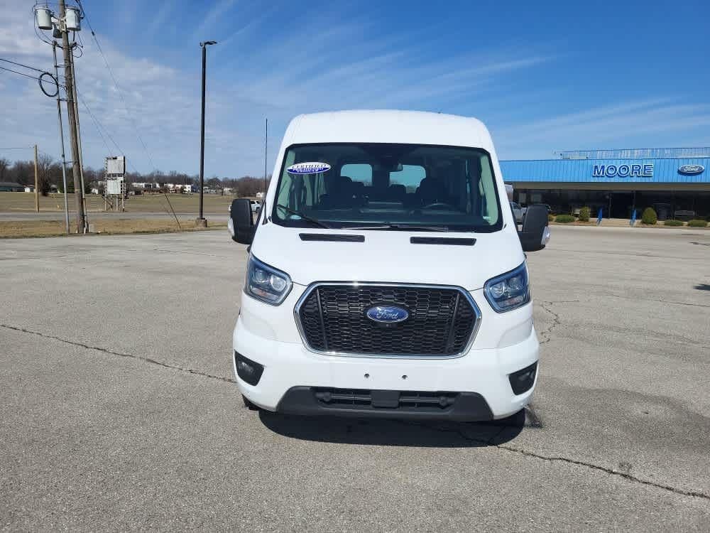 2023 Ford Transit Passenger Wagon XLT