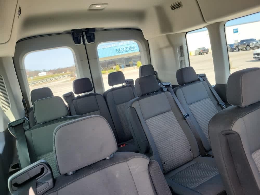 2023 Ford Transit Passenger Wagon XLT