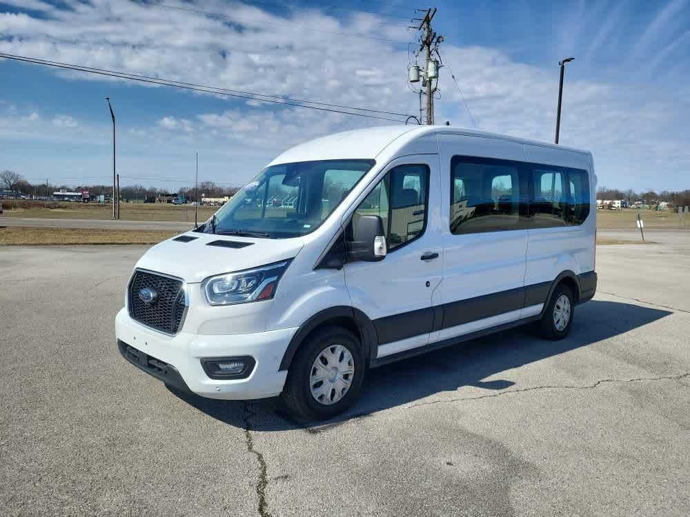 2023 Ford Transit Passenger Wagon XLT