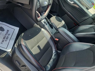 2025 Ford Escape ST-Line Select