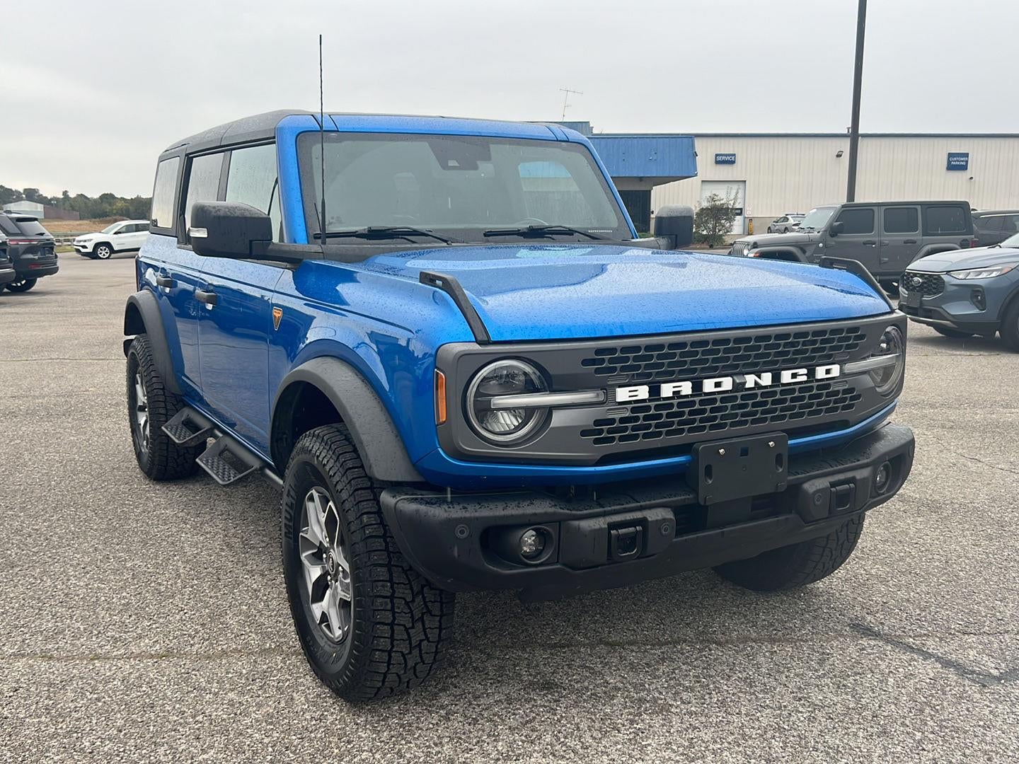 2023 Ford Bronco 4-Door Badlands
