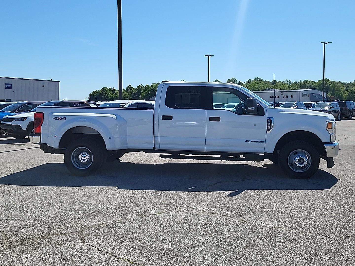 2022 Ford Super Duty F-350 DRW XLT