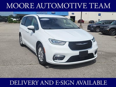 2023 Chrysler Pacifica Touring L