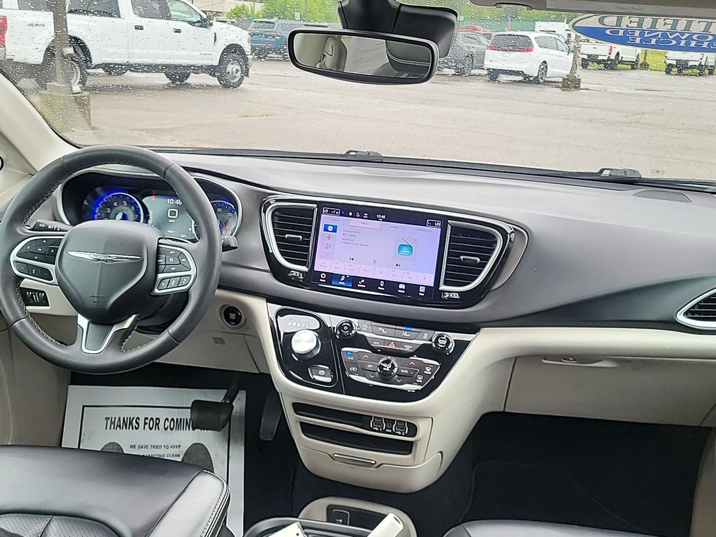 2023 Chrysler Pacifica Touring L
