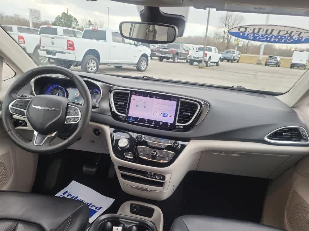 2023 Chrysler PACIFICA TOURING L