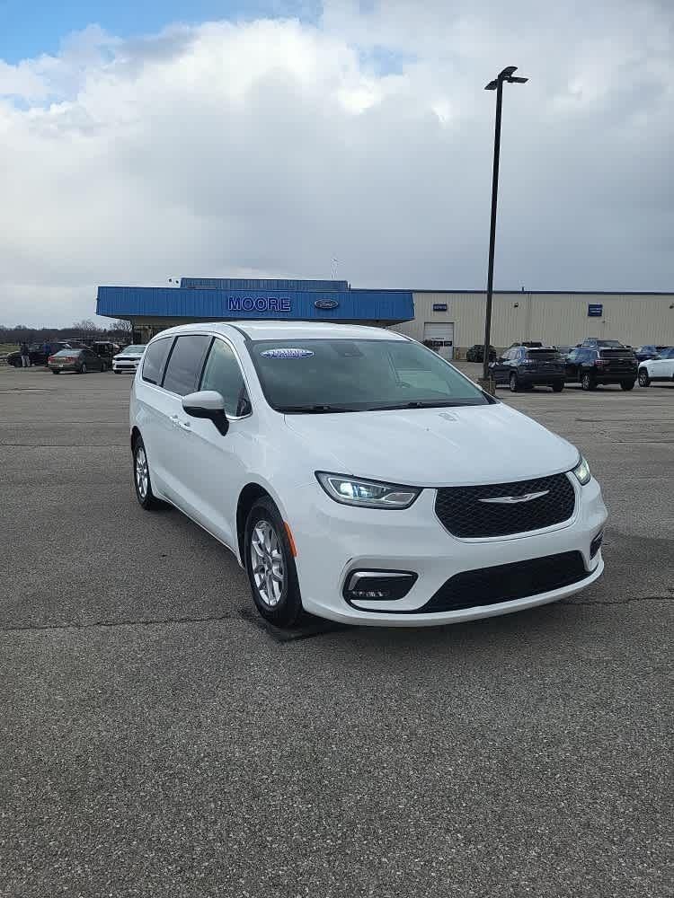 2023 Chrysler PACIFICA TOURING L