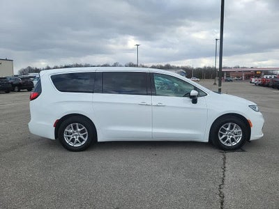 2023 Chrysler PACIFICA TOURING L