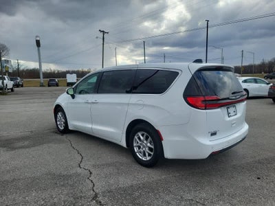 2023 Chrysler PACIFICA TOURING L