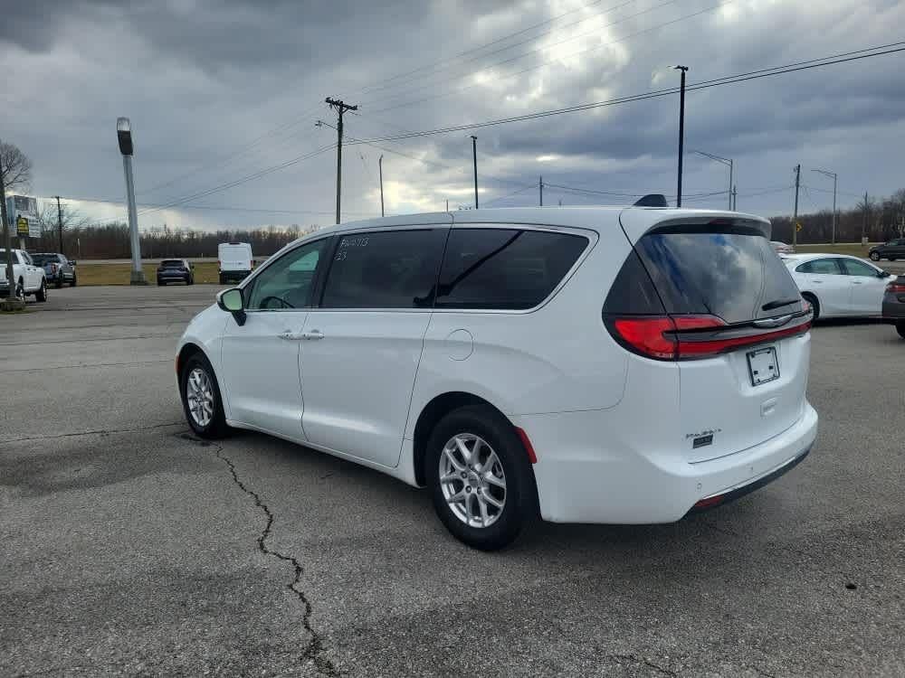 2023 Chrysler PACIFICA TOURING L