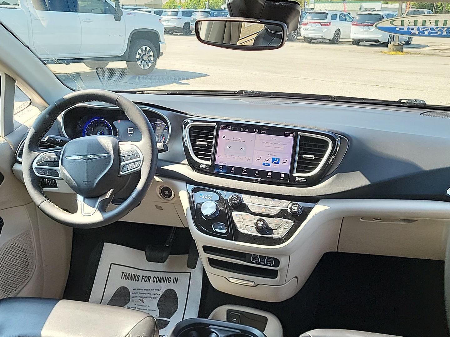 2023 Chrysler Pacifica Touring L