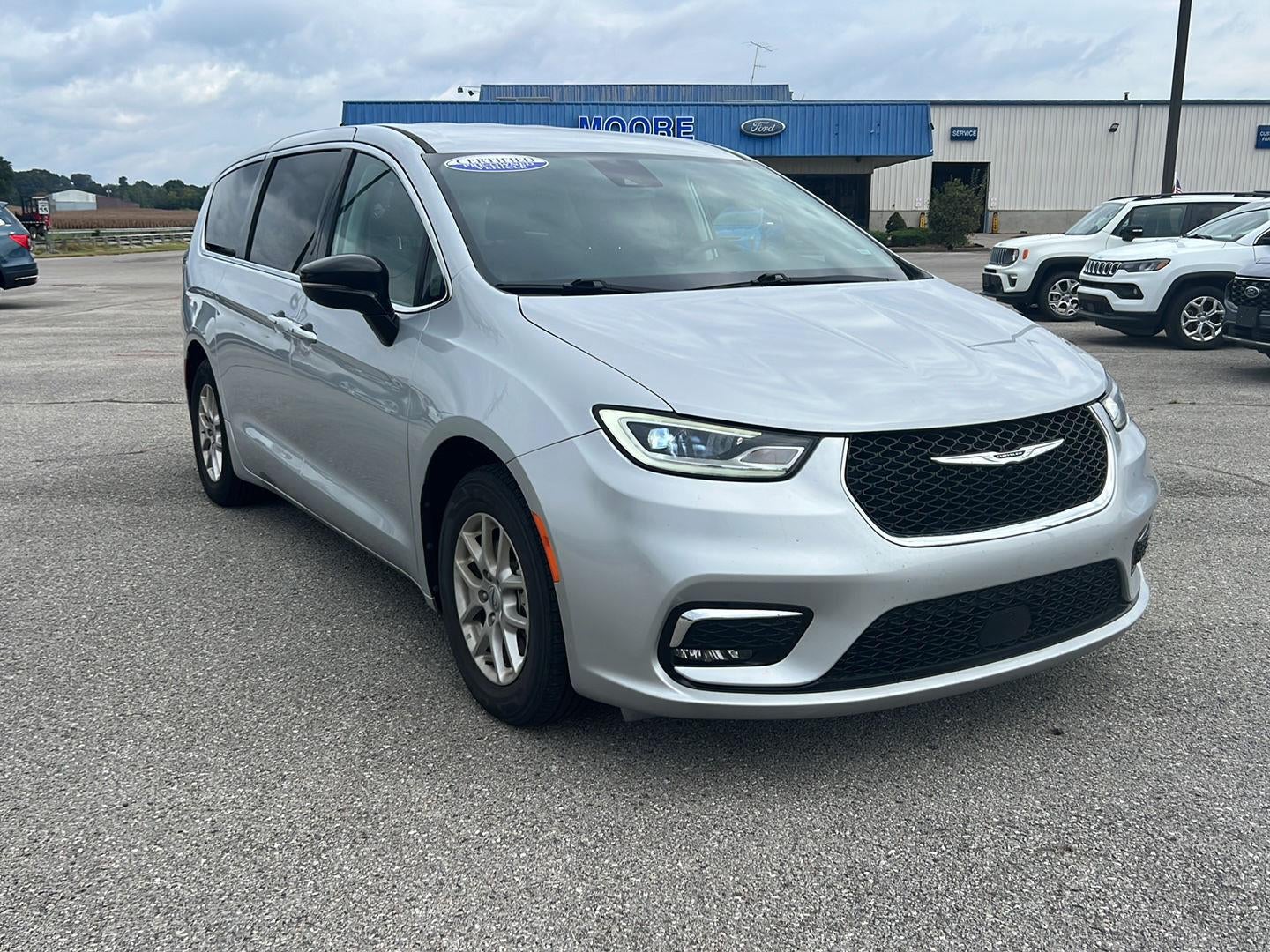 2024 Chrysler Pacifica Touring L