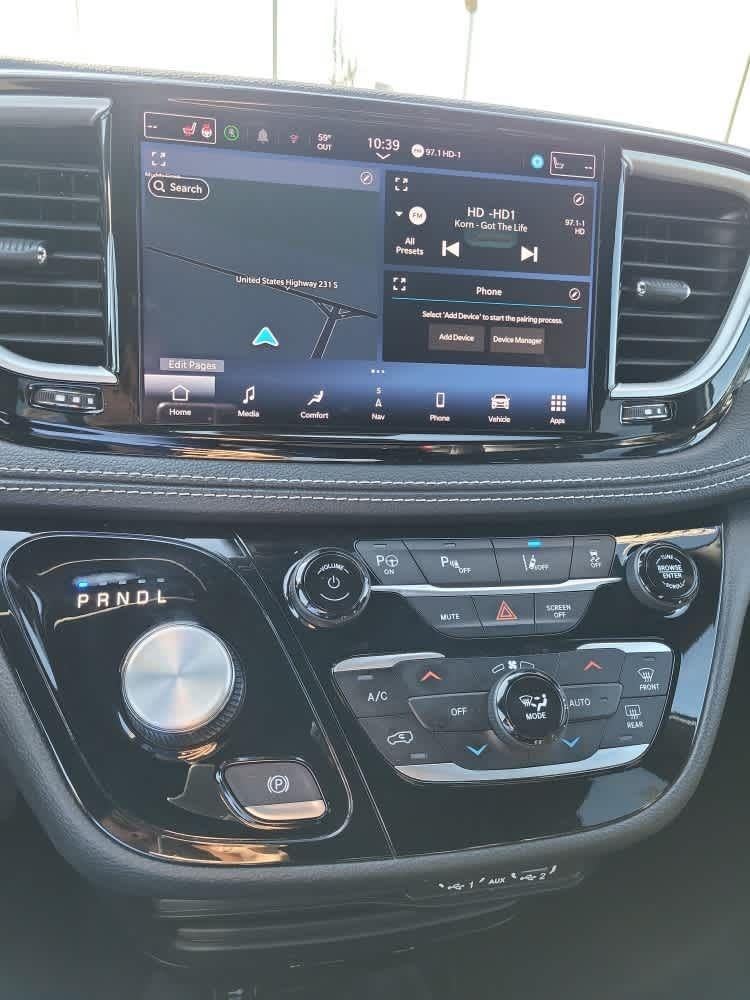 2024 Chrysler Pacifica Hybrid S Appearance Pkg