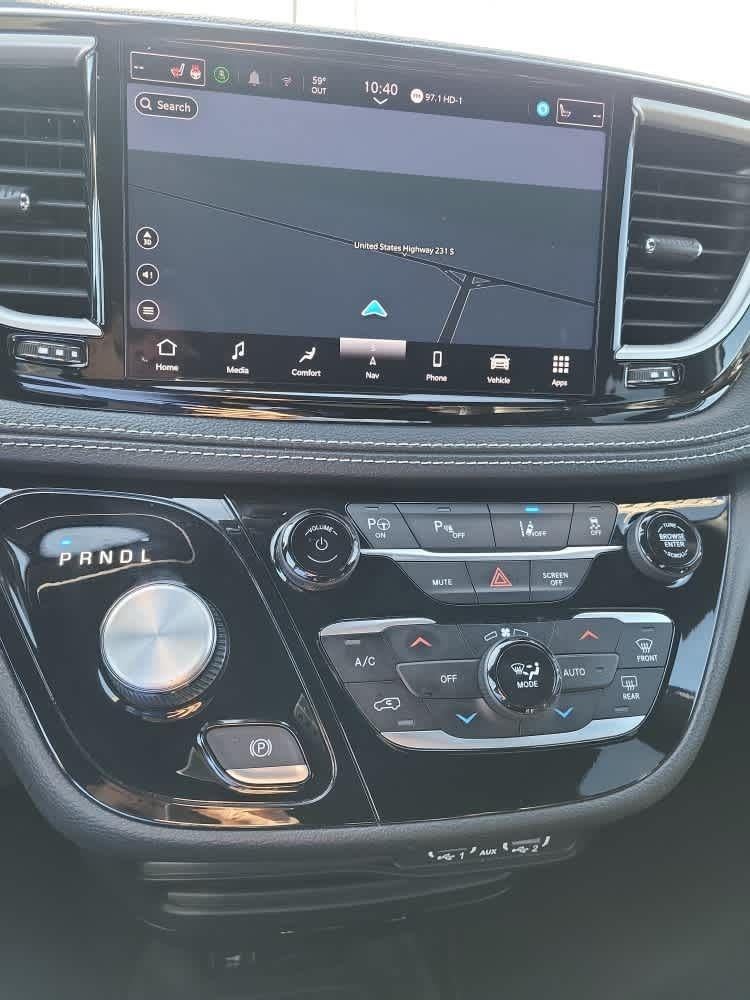 2024 Chrysler Pacifica Hybrid S Appearance Pkg