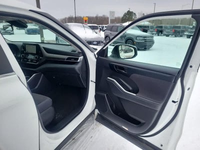 2023 TOYOTA TRUCK HIGHLANDER LE