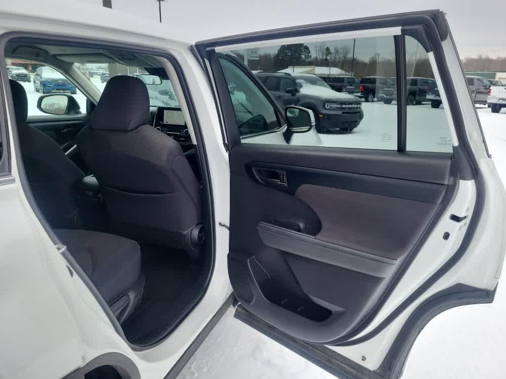 2023 TOYOTA TRUCK HIGHLANDER LE