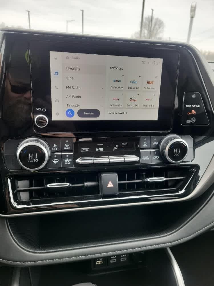 2023 TOYOTA TRUCK HIGHLANDER LE