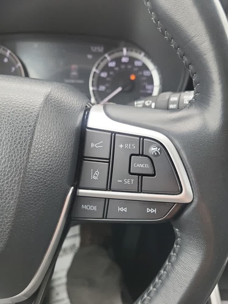 2023 TOYOTA TRUCK HIGHLANDER LE