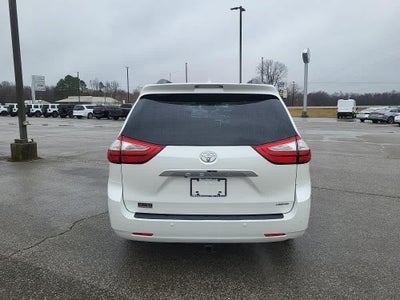 2016 Toyota Sienna Limited Premium 7-Passenger