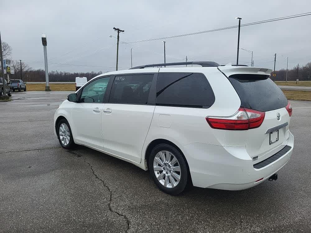 2016 Toyota Sienna Limited Premium 7-Passenger