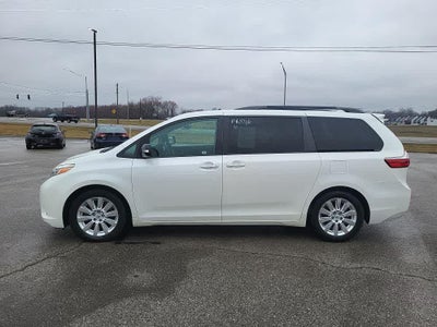 2016 Toyota Sienna Limited Premium 7-Passenger