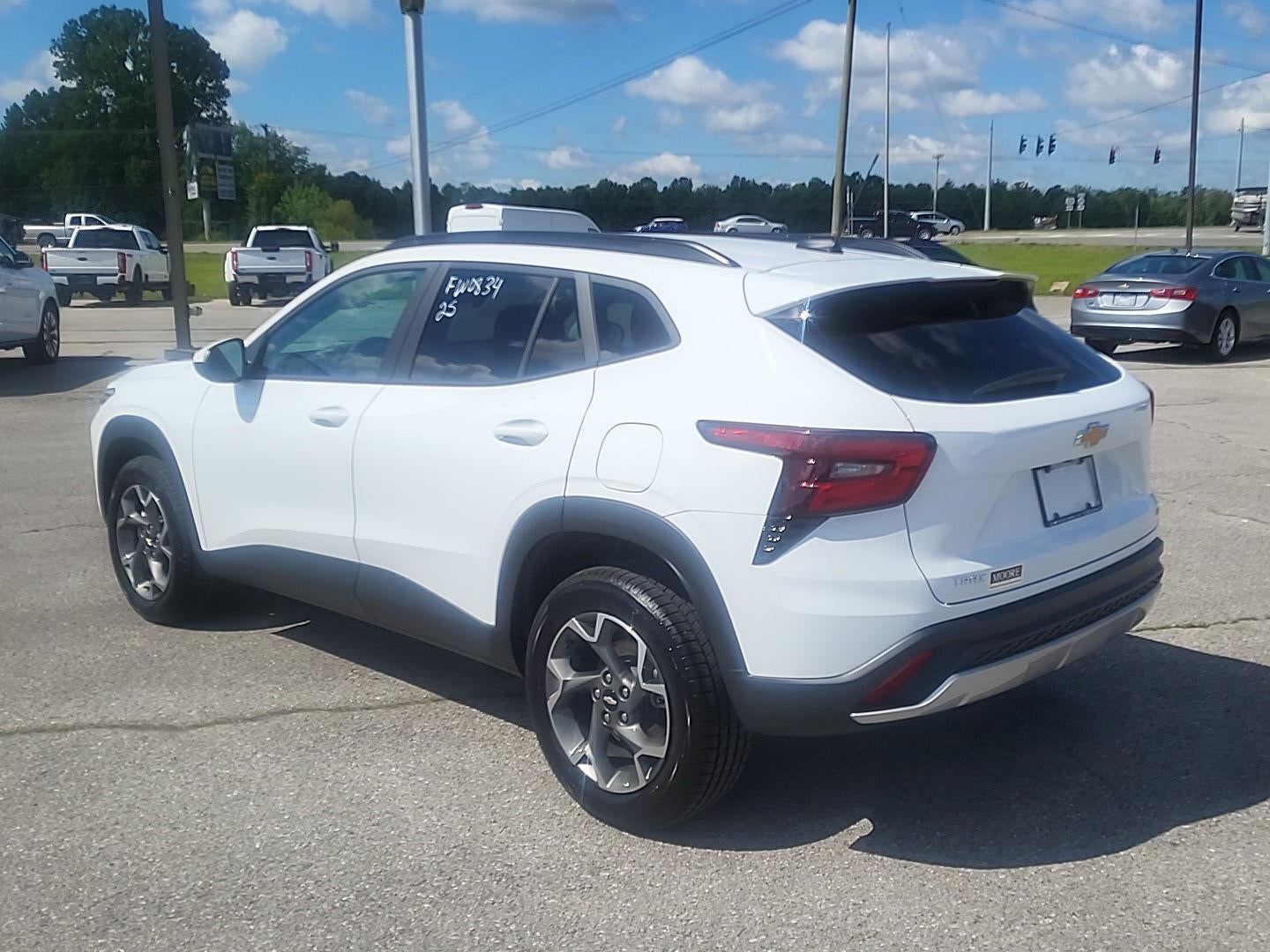 2025 Chevrolet Trax LT