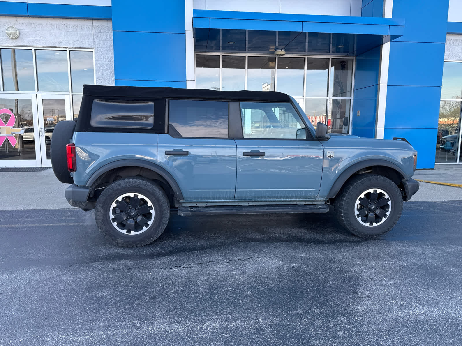2021 Ford Bronco Base