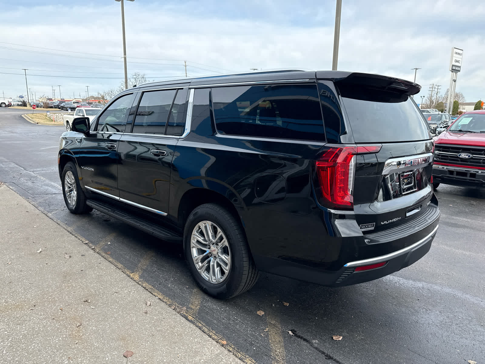 2023 GMC Yukon XL SLT
