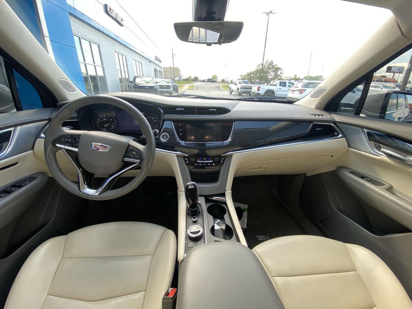 2024 Cadillac XT6 Premium Luxury