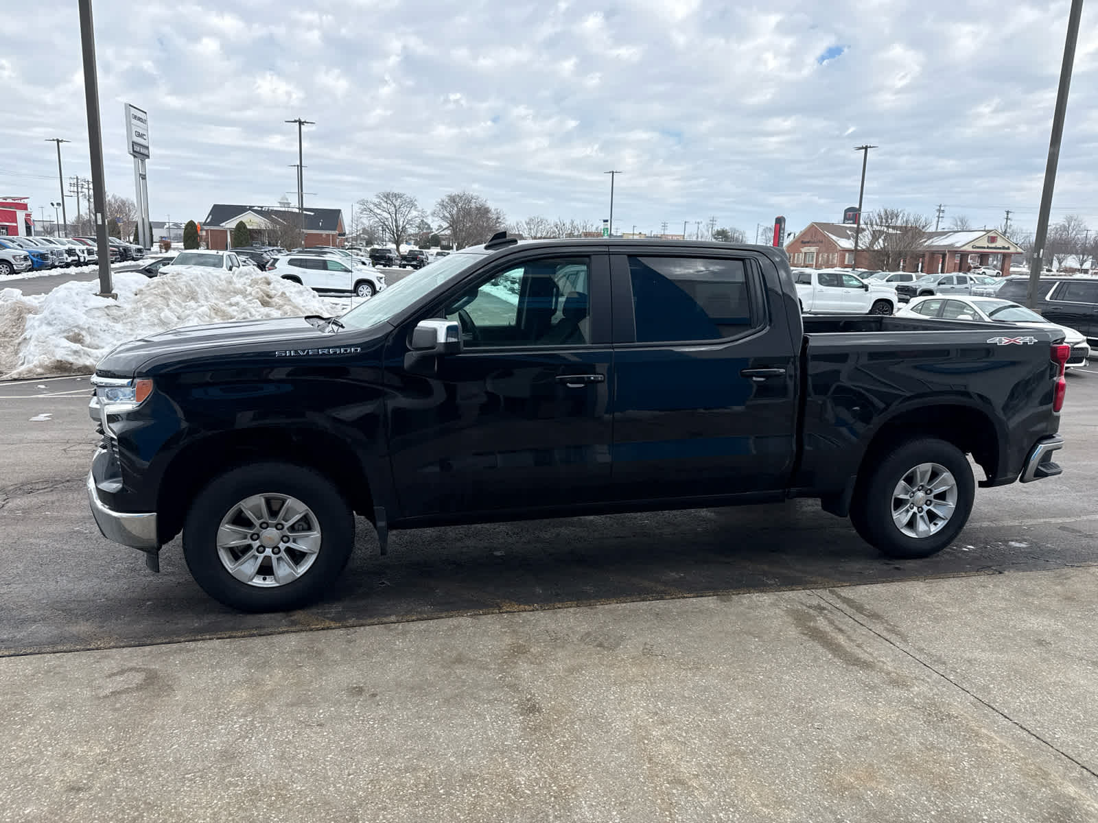 2025 Chevrolet Silverado 1500 LT