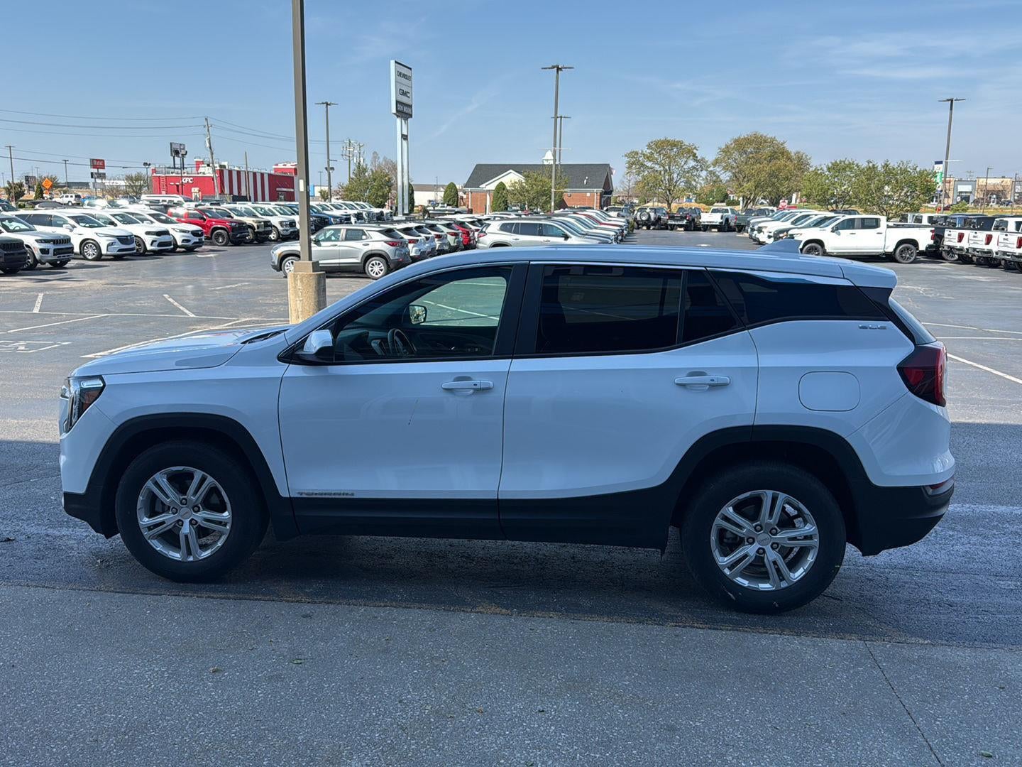 2024 GMC Terrain SLE