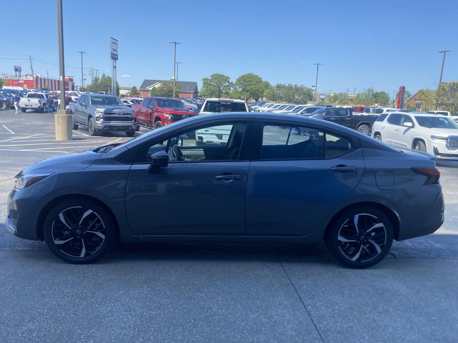2024 Nissan Versa SR