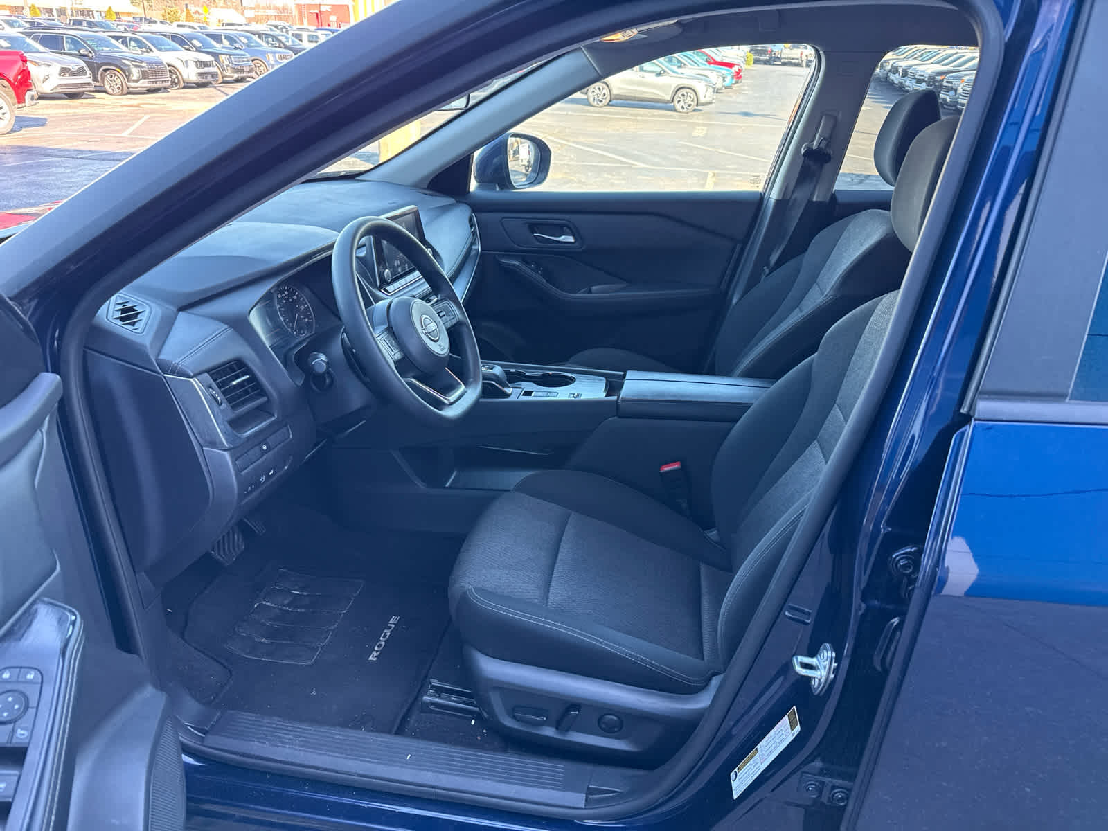 2024 Nissan Rogue SV