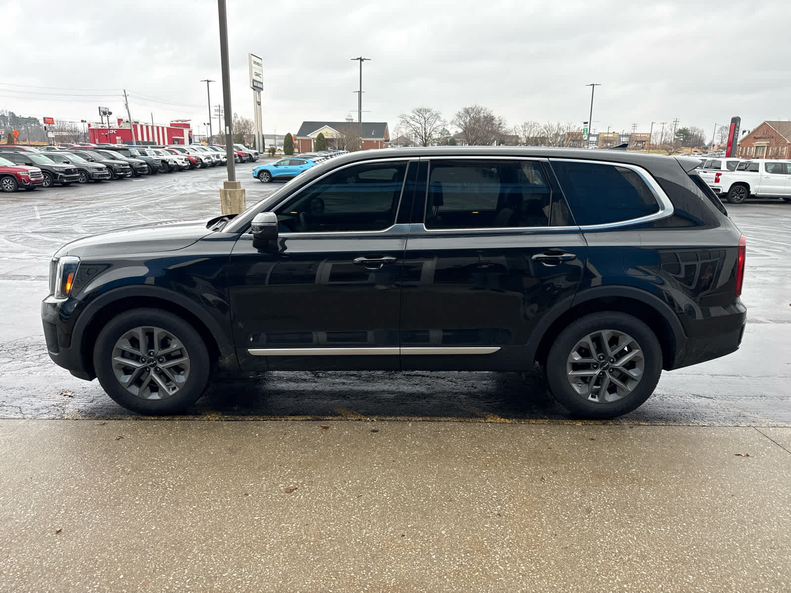 2023 Kia Telluride LX