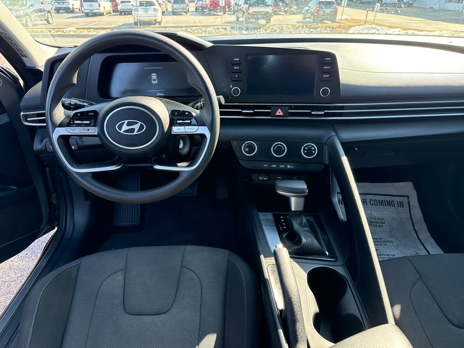 2024 Hyundai Elantra SE