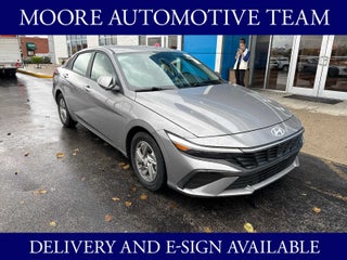 2024 Hyundai Elantra SE