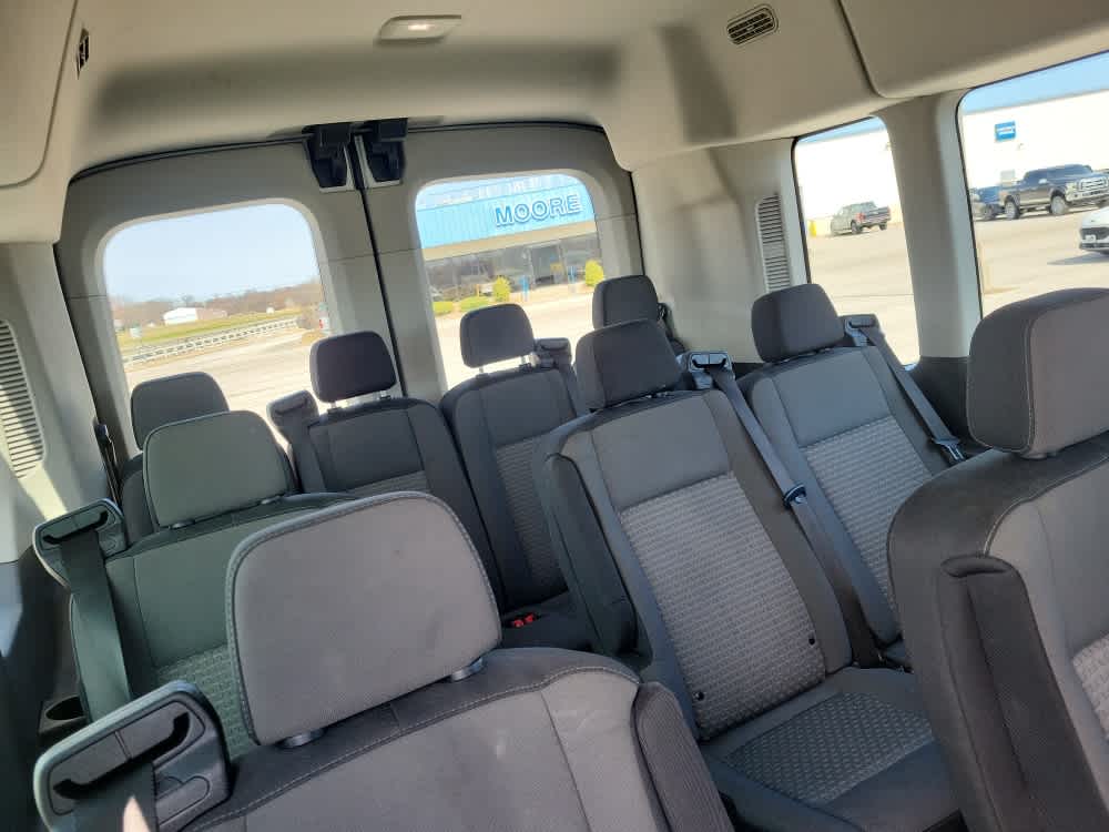 2023 Ford Transit Passenger Wagon XLT