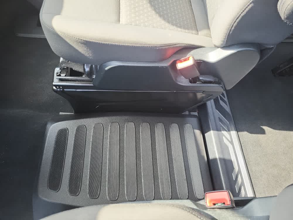 2023 Ford Transit Passenger Wagon XLT