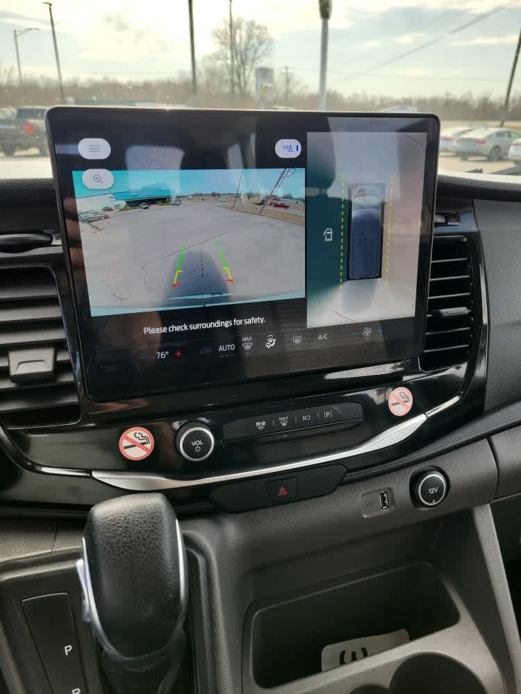 2023 Ford Transit Passenger Wagon XLT