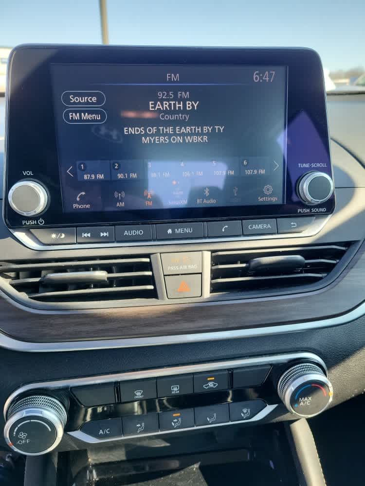 2023 Nissan Altima 2.5 SV