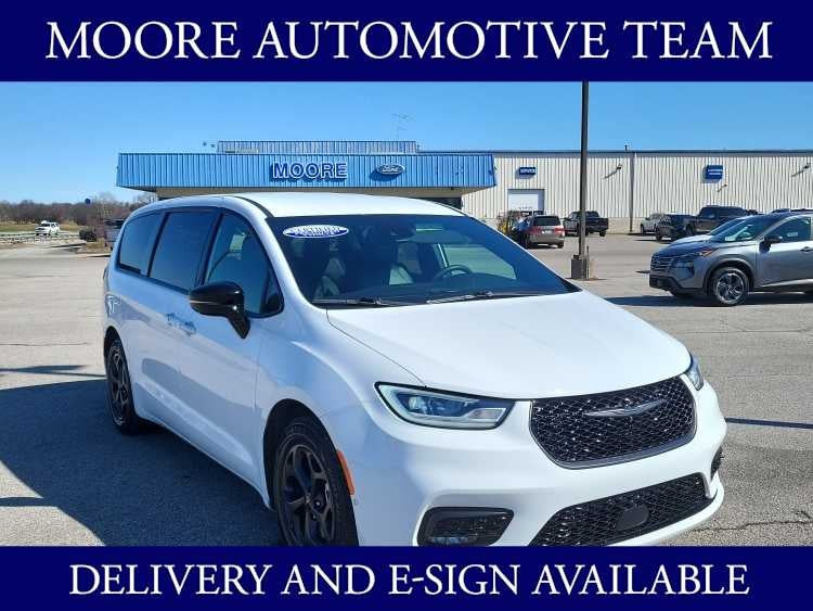 2024 Chrysler Pacifica Hybrid S Appearance Pkg