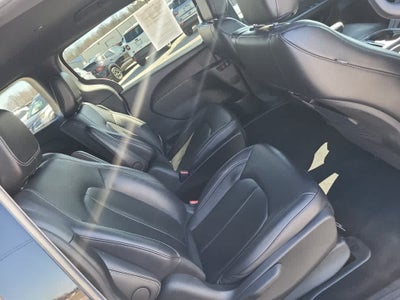 2024 Chrysler Pacifica Hybrid S Appearance Pkg