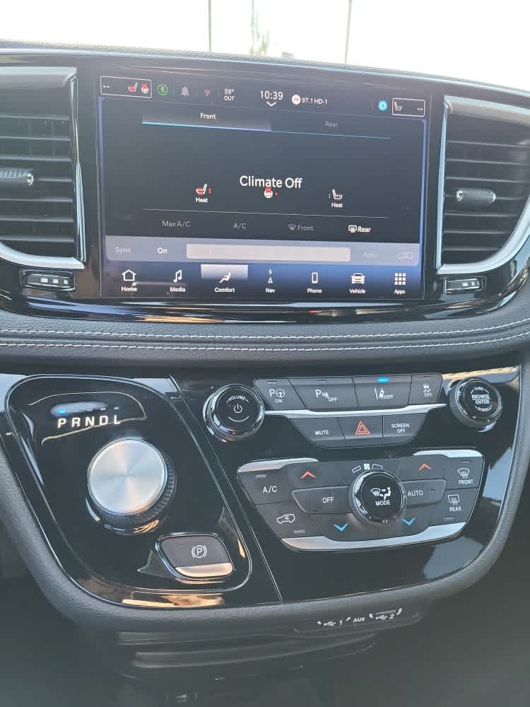 2024 Chrysler Pacifica Hybrid S Appearance Pkg