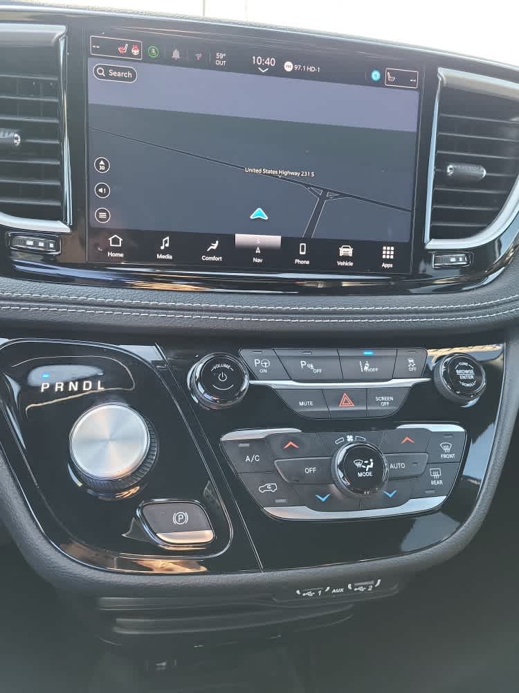 2024 Chrysler Pacifica Hybrid S Appearance Pkg