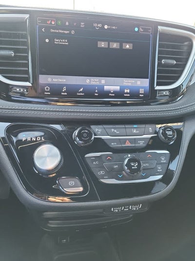 2024 Chrysler Pacifica Hybrid S Appearance Pkg