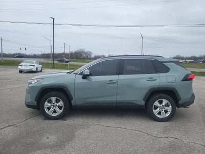 2020 Toyota RAV4 XLE