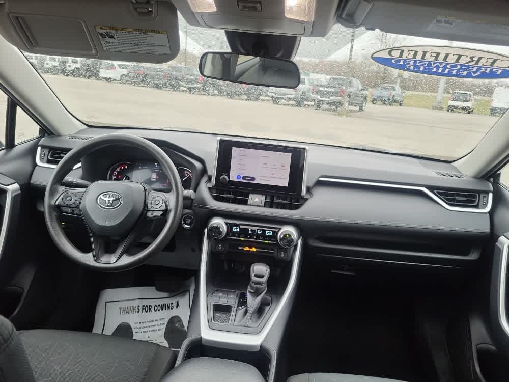2024 Toyota RAV4 XLE