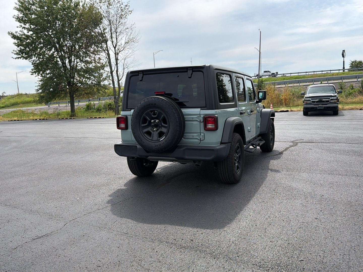 2024 Jeep Wrangler Sport