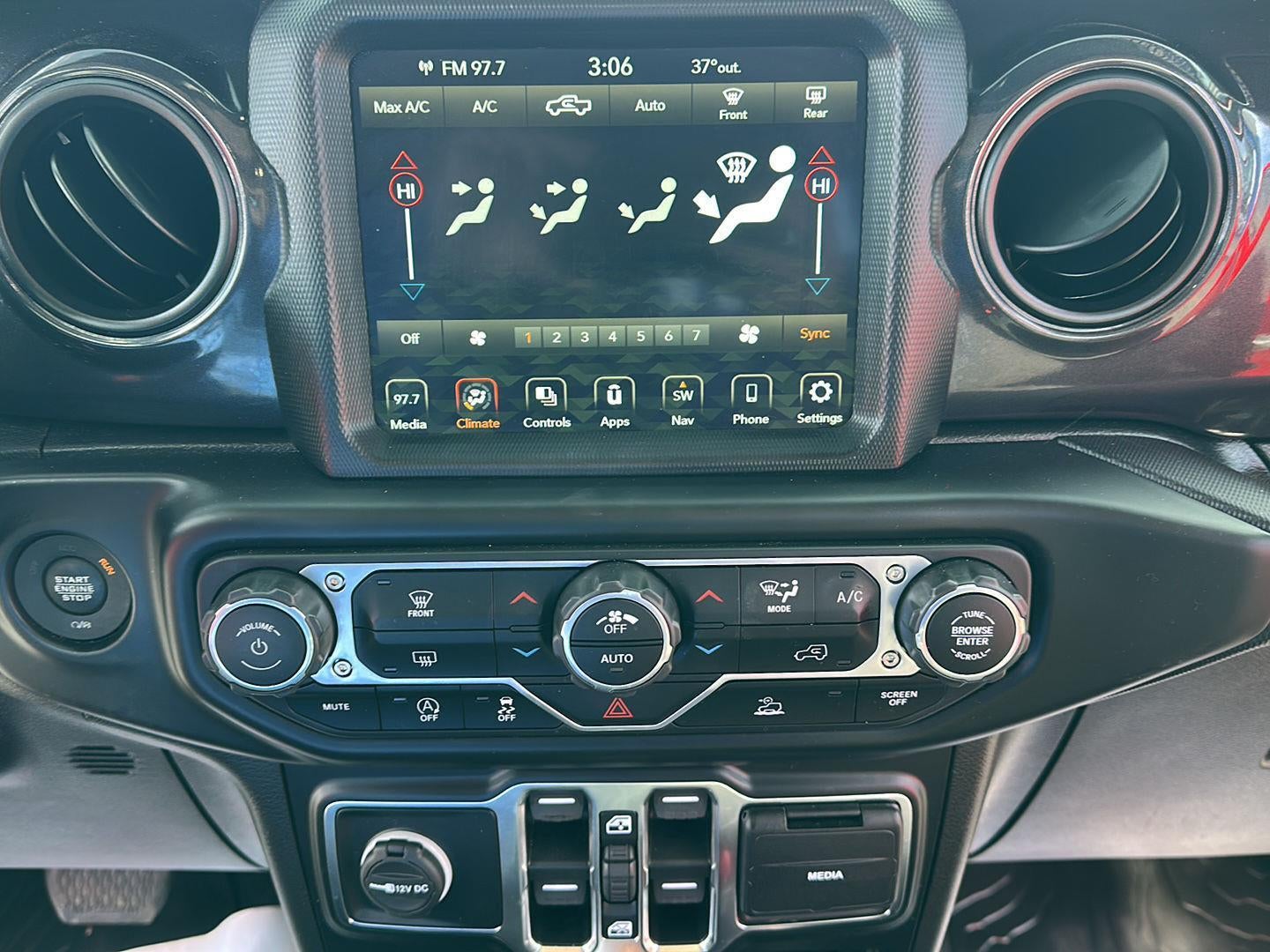 2022 Jeep Gladiator Altitude